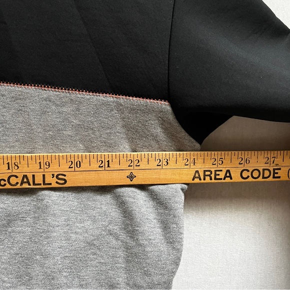 Nike Pro Get Fit Icon 1/2 zip cropped sweatshirt Sz XL - Picture 9 of 9